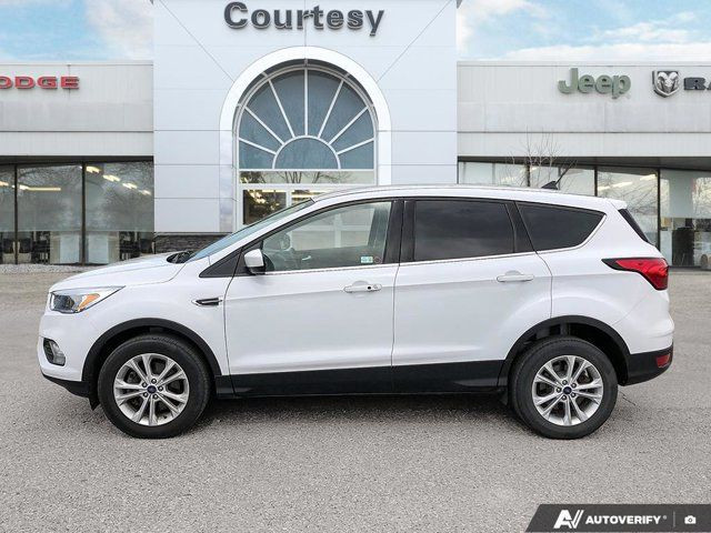 2019 Ford Escape SE | Remote Start | Heated Front Seats in Cars & Trucks in Calgary - Image 3