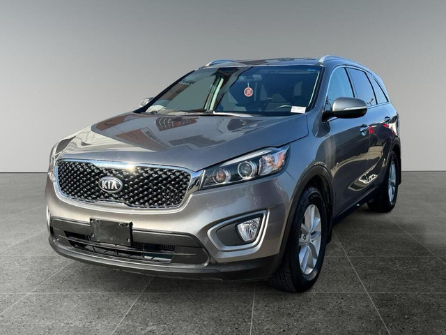 2017 Kia Sorento AWD LX Turbo Backup Camera Bluetooth Heated Sea in Cars & Trucks in Calgary