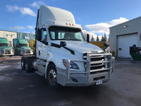 2019 FREIGHTLINER T12664ST