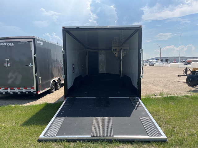 2024 RoyalCargo XRARSMT Enclosed Snowmobile Trailer in Cargo & Utility Trailers in Regina - Image 3