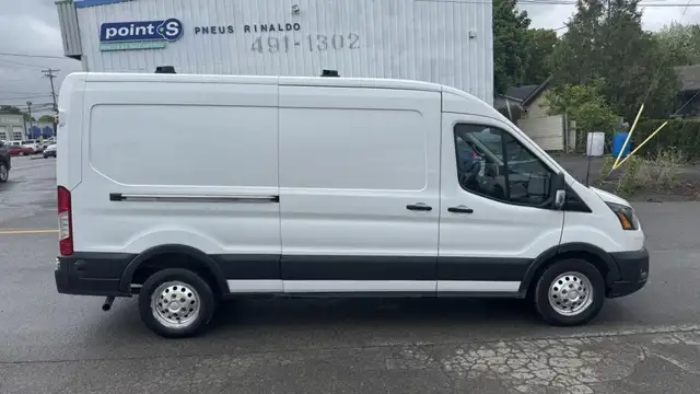 2020 Ford Transit fourgon utilitaire TOIT MOYEN AWD 148 in Cars & Trucks in Laval / North Shore - Image 7