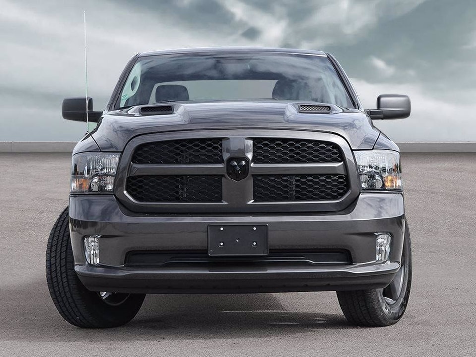 2022 Ram 1500 Classic NIGHT EDITION