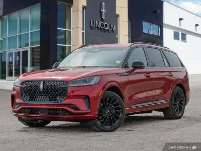 Cooled Leather Seats, Dynamic Handling Package, Full Rear Console! Full of amazing design both insid...