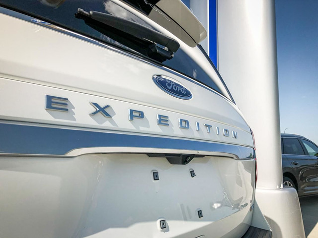 2024 Ford Expedition Platinum Max in Cars & Trucks in Lethbridge - Image 3