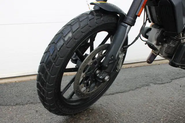 2015 DUCATI SCRAMBLER in Street, Cruisers & Choppers in Fredericton - Image 16
