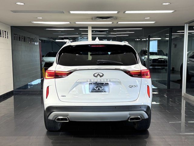 2021 INFINITI QX50 LUXE - No Accidents | Apple CarPlay in Cars & Trucks in Calgary - Image 4