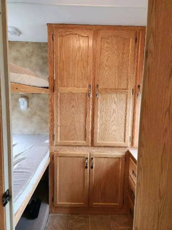 2006 Keystone Laredo 30BH *Lits superposes* in RVs & Motorhomes in Thetford Mines - Image 19