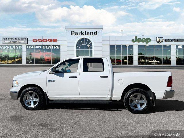 2015 Ram 1500 Tradesman Crew 4x4 DIESEL in Cars & Trucks in St. Albert - Image 2