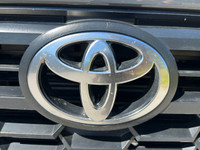 WAS: $61995 NOW: $58688 plus taxes and licensing feesA Truly RARE Find! 2025 Toyota Tacoma TRD Sport... (image 8)