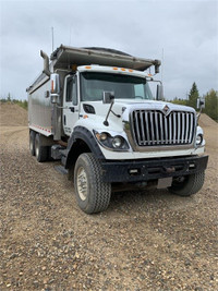 2013 International WORKSTAR Dump / Gravel Truck