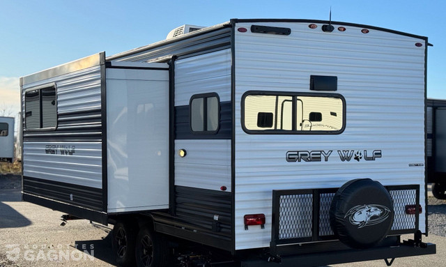 2024 Grey Wolf 22 CE Roulotte de voyage in Travel Trailers & Campers in Laval / North Shore - Image 4