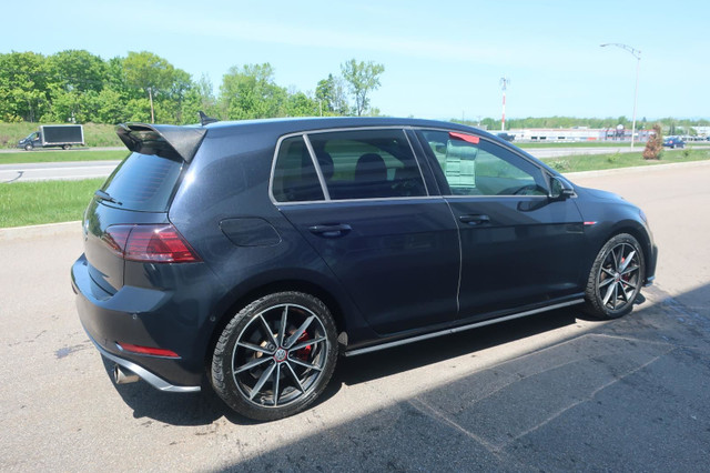 Volkswagen Golf Gti Auto 2.0L Autobahn + Keyless + Toit Ouvrant  in Cars & Trucks in Lévis - Image 4