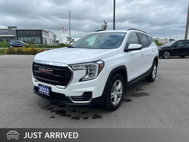 2023 GMC Terrain SLE in Cars & Trucks in Hamilton