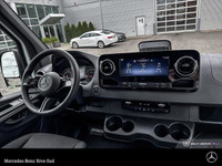 Mercedes-Benz Rive-Sud, la destination Mercedes-Benz par excellence. Bienvenue en première classe. D... (image 9)
