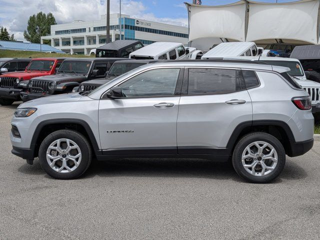 2025 Jeep Compass North - Heated Seats & Steering - in Cars & Trucks in Calgary - Image 4