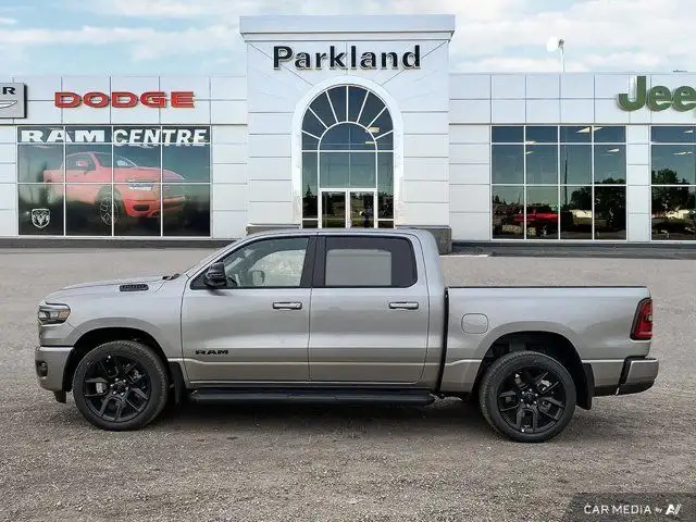 2025 Ram 1500 Sport 1 Crew 4x4 Sunroof Nav Heared & Vented dans Autos et camions dans Saint-Albert - Image 3