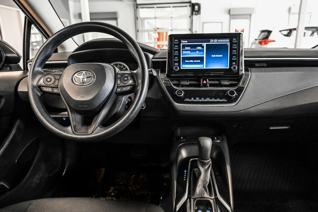 2021 Toyota Corolla LE | Bluetooth | Caméra | Carplay | Android  in Cars & Trucks in City of Montréal - Image 3