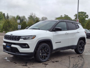 2024 Jeep Compass Altitude 4WD | Leatherette | Navigation | Rear Camera | Carplay + Android Auto | Heated Seats |