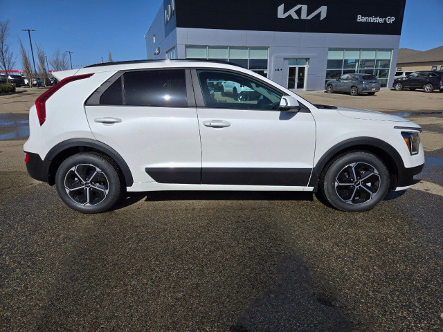 2025 Kia Niro Plug-In Hybrid in Cars & Trucks in Grande Prairie - Image 3