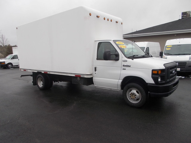 2014 Ford Econoline Commercial Cutaway F450 Cube Van in Cars & Trucks in Bedford - Image 2