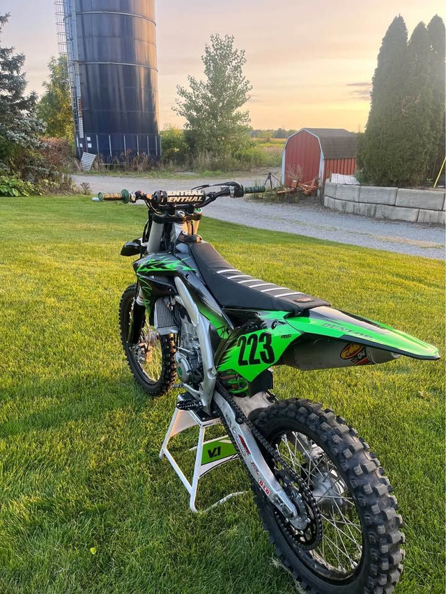 2016 KAWASAKI KX450FV-GREEN! in Dirt Bikes & Motocross in Edmonton - Image 4