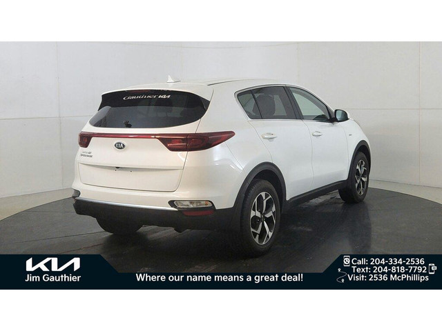  2022 Kia Sportage LX AWD, Accident Free, Infotainment System in Cars & Trucks in Winnipeg - Image 4