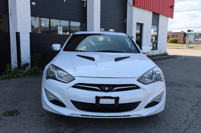 2015 Hyundai Genesis Coupe 3.8L GT - MANUAL|SUNROOF|NAVI|CAMERA| in Cars & Trucks in City of Toronto - Image 2