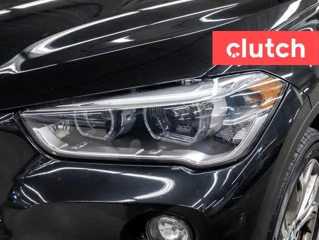 2018 BMW X1 xDrive28i w/ Panoramic Moonroof, Heated Steering Whe in Cars & Trucks in City of Toronto - Image 9
