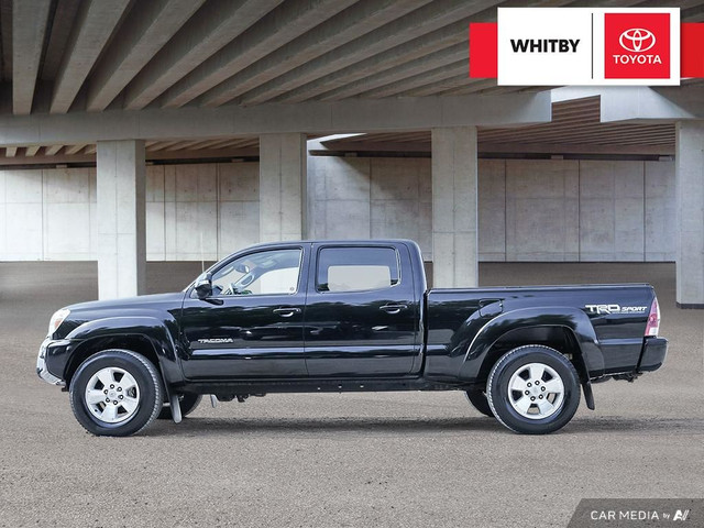 2015 Toyota Tacoma 4X4 V6 4.0L Double Cab in Cars & Trucks in Oshawa / Durham Region - Image 4