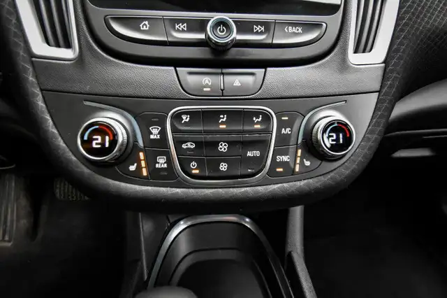 2023 Chevrolet Malibu LT • HEATED SEATS • SIRIUSXM • CP/AA in Cars & Trucks in Cornwall - Image 26