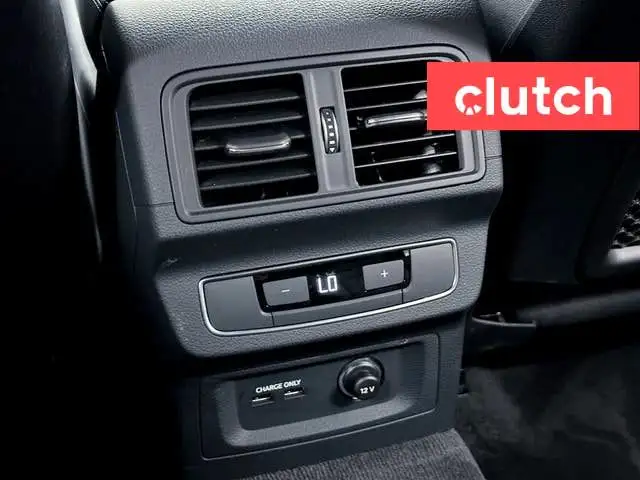 2024 Audi Q5 Komfort AWD w/ Apple CarPlay, Heated Front Seats, R dans Autos et camions dans Ville de Toronto - Image 20