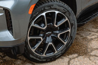 // ACCIDENT FREE!! // // SINGLE OWNER! // - Luxury Package - Leather - Hd Surround Vision - Heated w... (image 5)