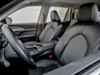Visit our dealership to explore the recent trade-in of the 2024 TOYOTA GRAND HIGHLANDER XLE. This ex... (image 8)
