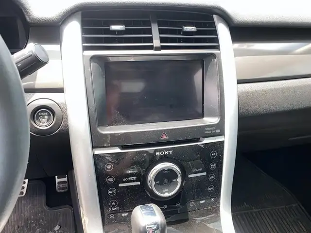 2011 FORD EDGE SPORT UTILITY AWD in Cars & Trucks in Stratford - Image 14