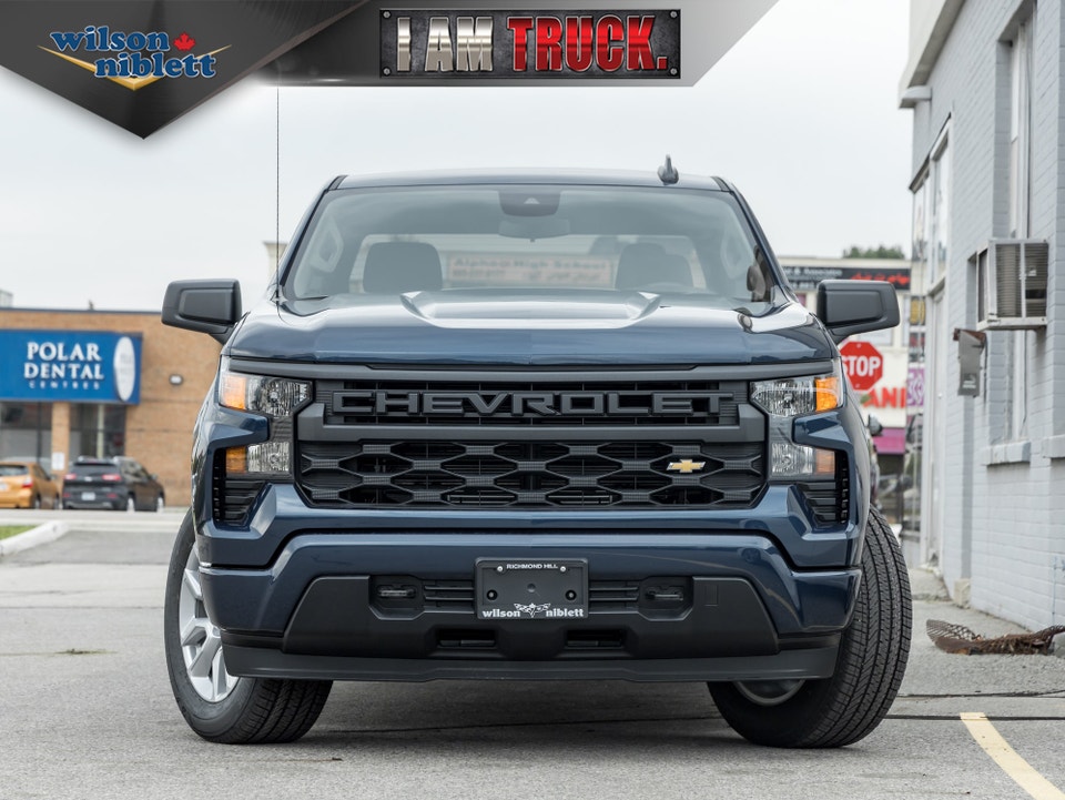  2022 Chevrolet Silverado 1500 Custom