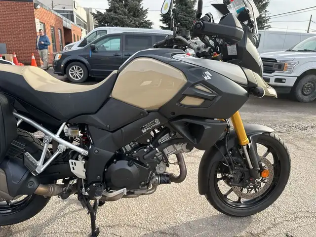 2014 Suzuki V-Strom 1000 ~ VSTROM 1000CC ~ VERSATILE ~ CLEAN BIK in Street, Cruisers & Choppers in City of Toronto - Image 28