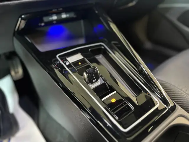 2024 Volkswagen Golf R R Sunroof and Carbon pack in Cars & Trucks in Laval / North Shore - Image 21