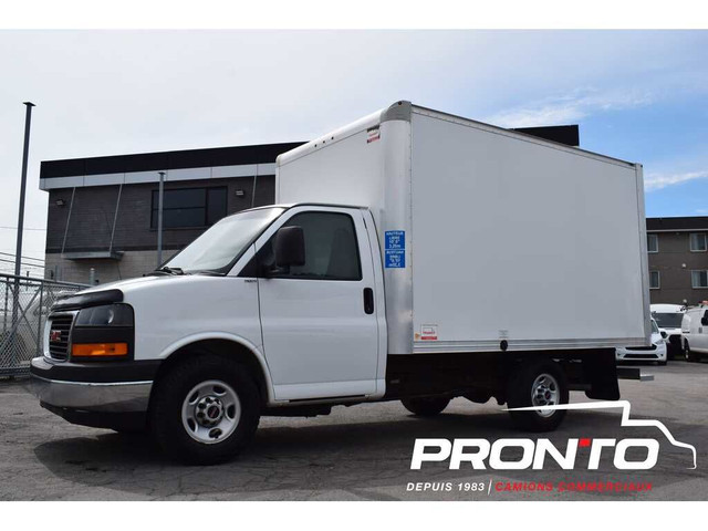 2018 GMC Savana 3500 ** Cube 12 pieds ** V6 ** Garantie 1 an Inc in Cars & Trucks in Laval / North Shore - Image 2