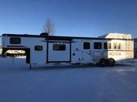 2023 Bison Ranger RG8413BS - Living Quarters - 4 Horse Slant