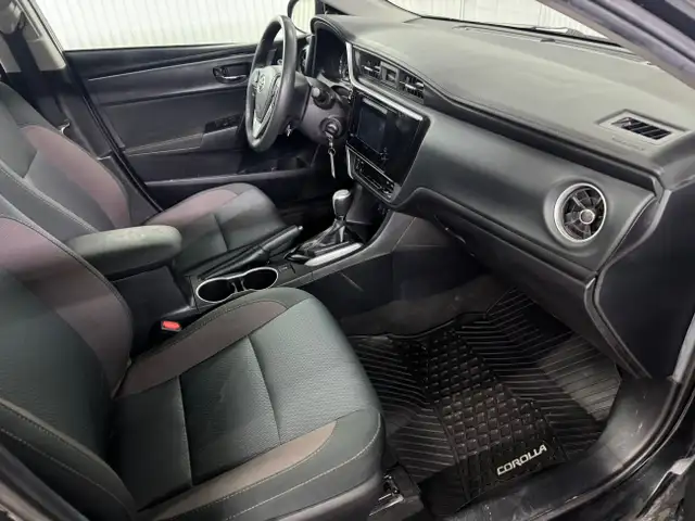 2019 Toyota Corolla LE Sièges Chauffants Écran Bluetooth Caméra  in Cars & Trucks in Shawinigan - Image 21