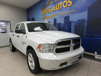 RAM 1500 CLASSIC SLT 2023 V8 5.7 LITRES HEMI BOITE 5'7" CREW-CAB 4X4 TOUT ÉQUIPÉ / ÉCRAN TACTILE / C... (image 2)