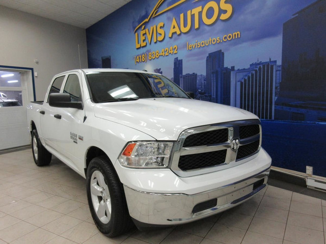 RAM 1500 CLASSIC 2023 SLT CREW-CAB BOITE 5'7" HEMI V8 5.7L 4X4 in Cars & Trucks in Lévis - Image 3