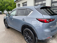 2022 Mazda CX-5 GT AWD with only 32,000kms! Clean history with no accidents See Carfax attached . Lo... (image 7)