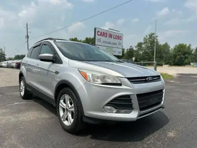 2014 FORD ESCAPE SE ! NO ACCIDENTS , COMES CERTIFIED , AMAZING ON FUEL CARS IN LOBO LTD. (Buy - Sell...