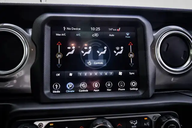 2020 Jeep Wrangler Unlimited Sahara • HEATED SEATS/STEERING • NA in Cars & Trucks in Kingston - Image 23