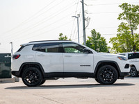 The 2025 Jeep Compass Altitude is a versatile and feature-rich Sport Utility Vehicle designed to exc... (image 9)