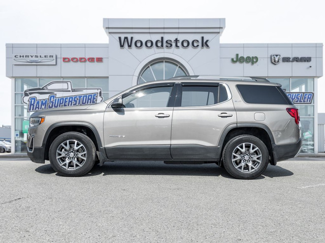 2023 GMC Acadia SLT | 3rd ROW SEATING | REMOTE START | 1 OWNER | in Cars & Trucks in Woodstock - Image 3