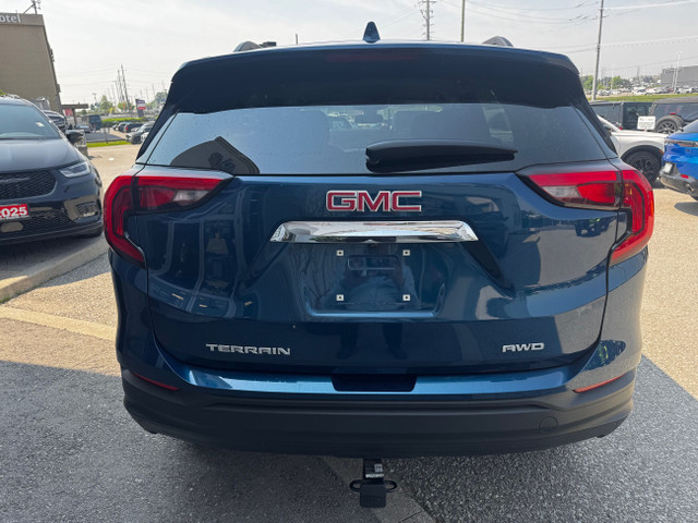 2021 GMC Terrain SLE in Cars & Trucks in Markham / York Region - Image 4