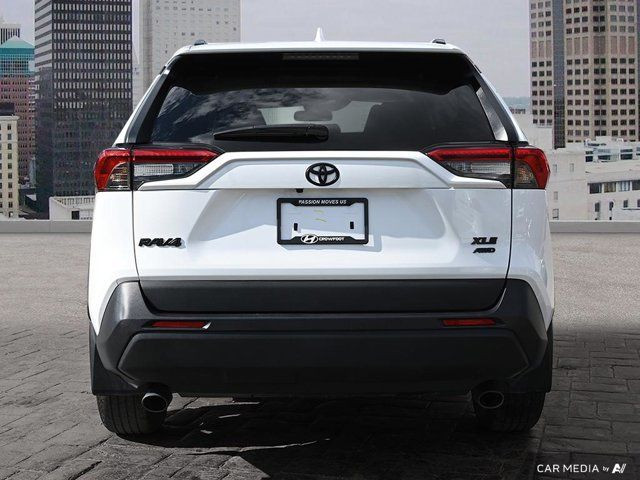 2021 Toyota RAV4 XLE AWD| 3M |No Accidents | Sunroof | in Cars & Trucks in Calgary - Image 4