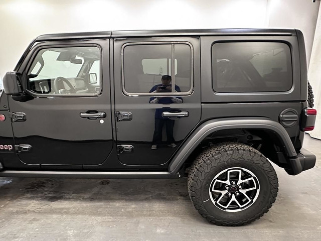 2025 Jeep Wrangler Rubicon - Leather Seats in Cars & Trucks in Lethbridge - Image 3
